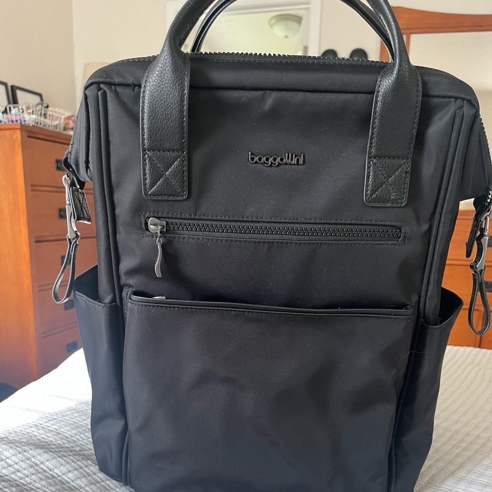 Baggallini Soho Backpack / Work Bag – NWT - Picture 2 of 7